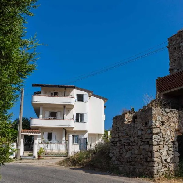 Appartamenti Torre, hotel v destinaci Capo Vaticano