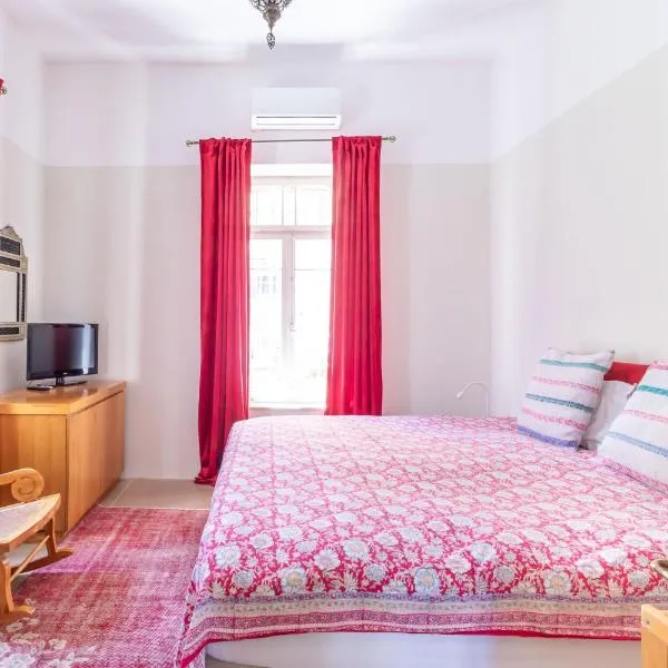 Brand New Gem In Talbiyeh, hotel v Jeruzalémě