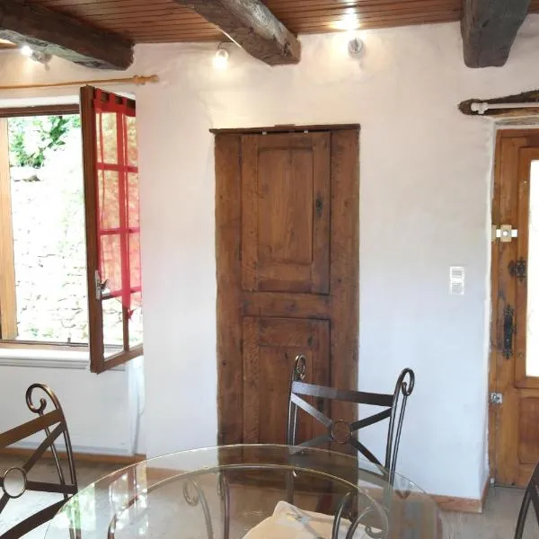 Maison dans Village médiéval, hotel in Olargues