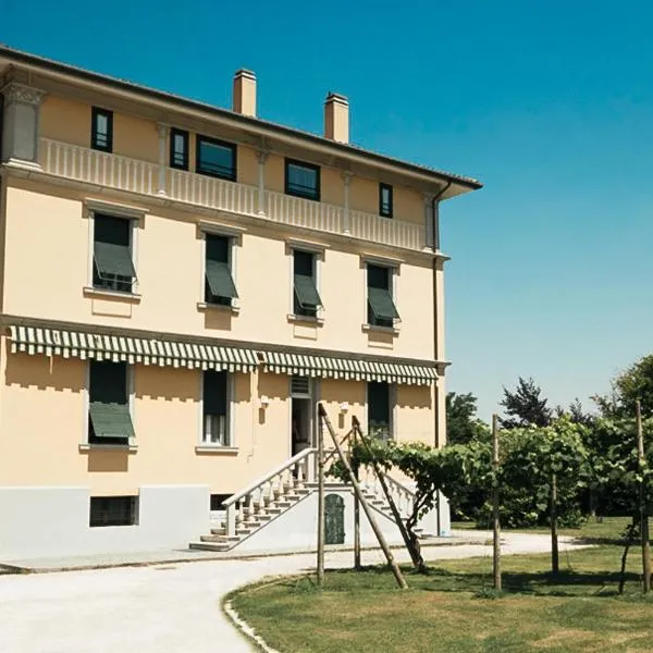 Hotel Liberty, hotel di Giavera del Montello