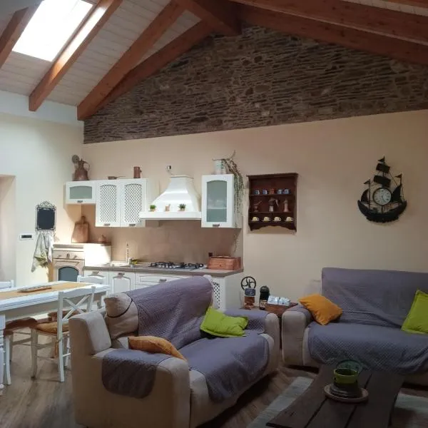 Casa di Dario, hotel in Pettenasco