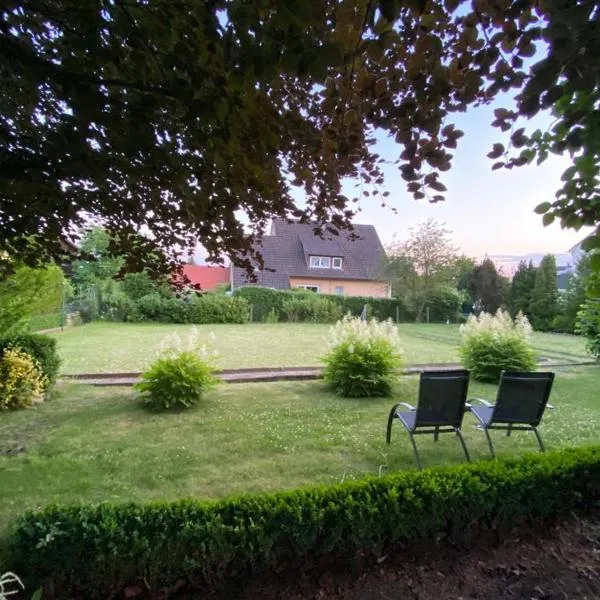 Haus Sunshine - Ferienwohnung Sunshine 1, hotel in Hessisch Oldendorf