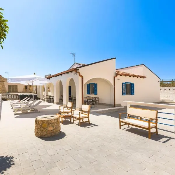 DipintodiBlu Charming House، فندق في Lampedusa