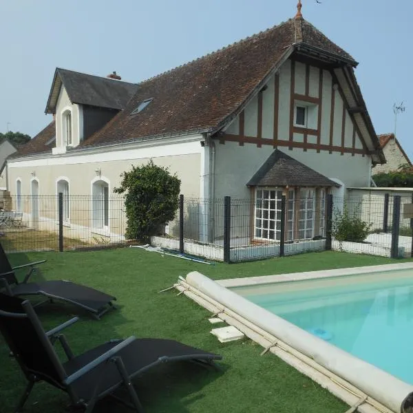 LE RABELAIS, hotel v destinaci Thésée
