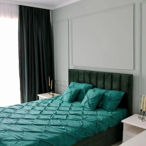 Luxe Central Apt: Free Parking, khách sạn ở Oradea