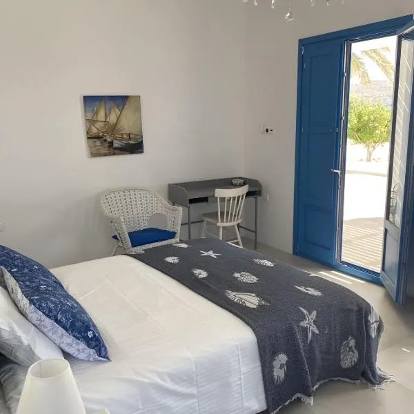 Luxury studio on the beach, hotel v destinaci Ios