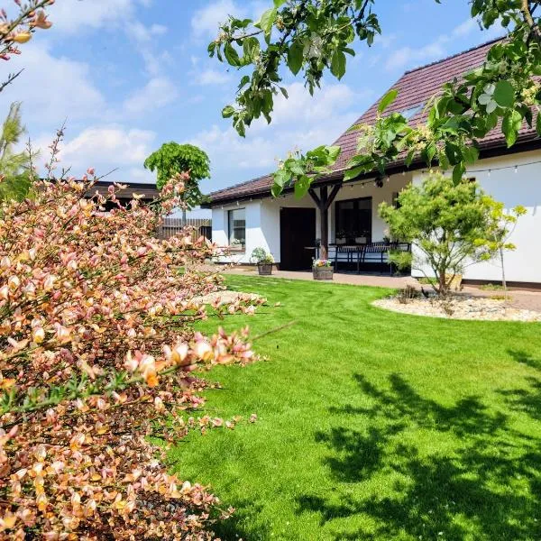 Dębina30 - Naturalnie odpoczniesz, hotel di Gorzów Śląski