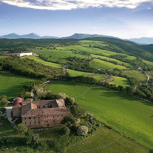 Agriturismo Girolomoni - Monastero – hotel w mieście Fontecorniale