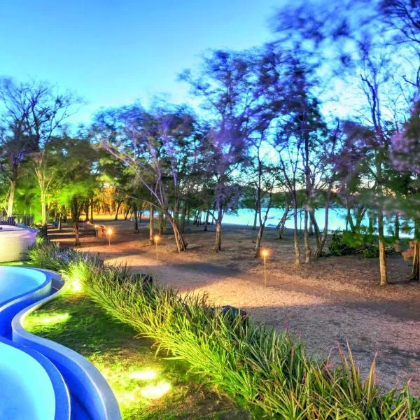 CC Beach Front Papagayo All Inclusive, hotel v destinaci Culebra