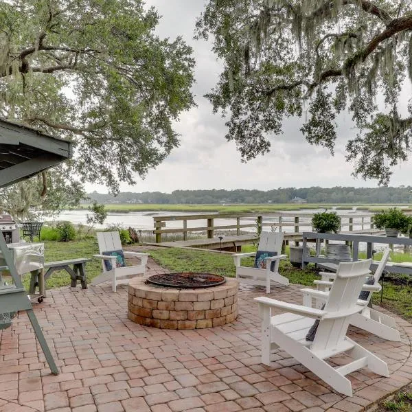 Secluded Birders Paradise: Fishing Dock & Fire Pit, hotel en Fernandina Beach