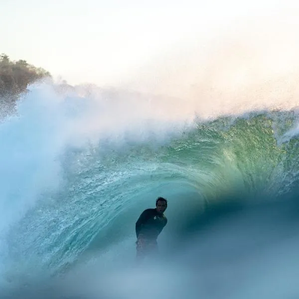 Medewi Secret SurfCamp, hotelli kohteessa Pulukan