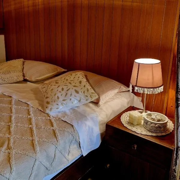 Mala oaza mira, hotel en Povlja