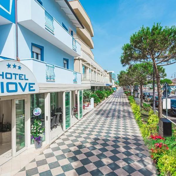Hotel Giove dipendenza Hotel Fiamma, hotel u gradu Čezenatiko