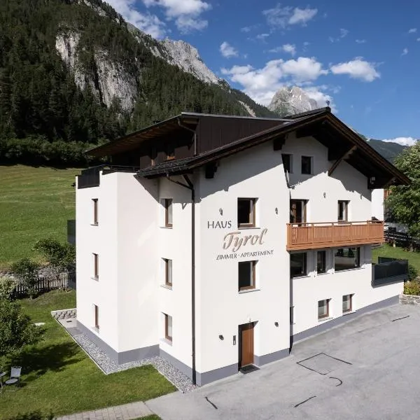 Appartements Tyrol, hotel i Pettneu am Arlberg