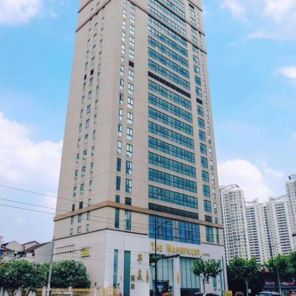 Magnificent International Hotel, hotel en Shanghái