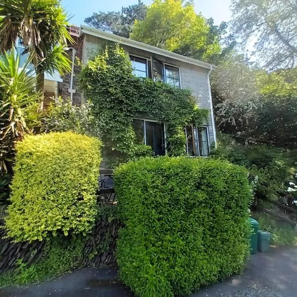 Treetop Cottage at Countisbury Lodge, hotel in Lynmouth