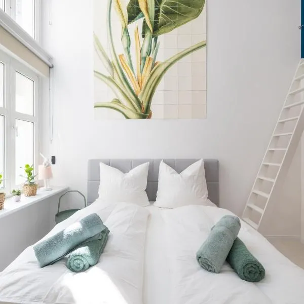 Great 2-room Loft with 2 bathrooms and 2 kitchen, hótel í Berlín