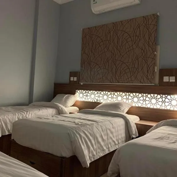 Aya Hostel, hotel in Al Madinah