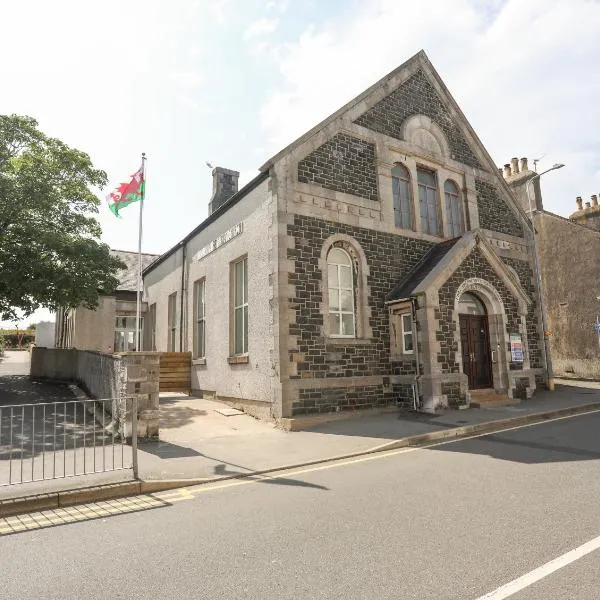 The School House, hotel in Holyhead