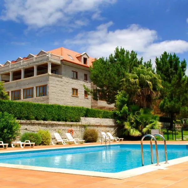 Hotel Abeiras, hotel v destinaci O Grove
