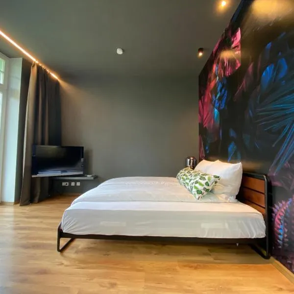 Tropisches Loft mit privatem Garten, Hotel in Magdeburg
