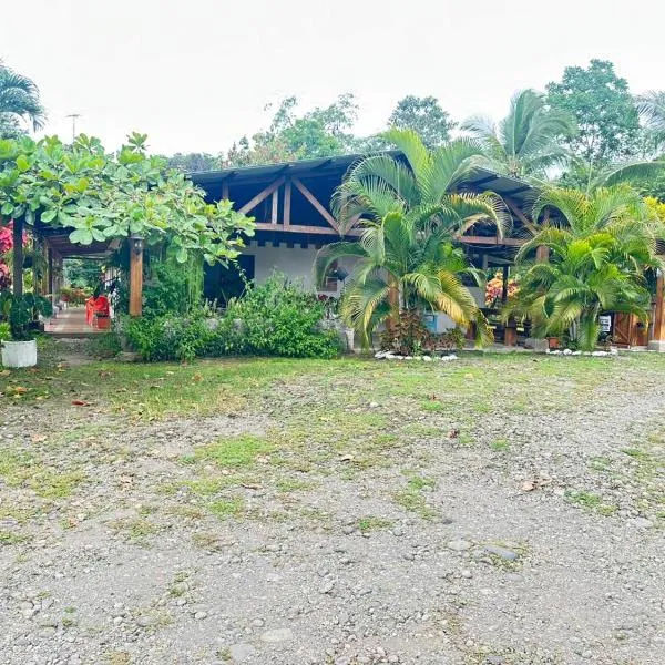 RIVER SIDE LODGE, hotel in Horquetas