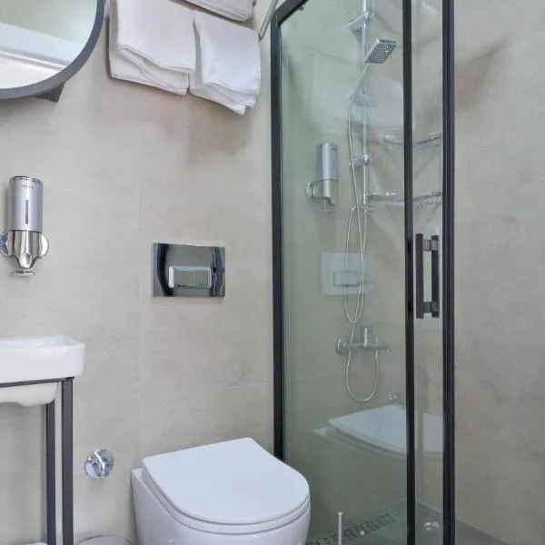 Centralflatsfethiye, hotel v destinaci Fethiye