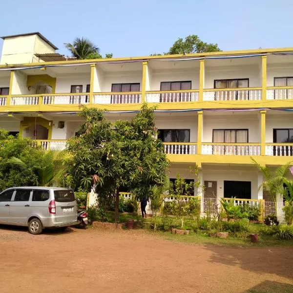 Durga Beach Resort, hotel a Parxem