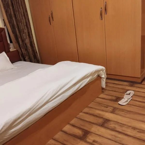 Lit Homestay, hotel in Srinagar