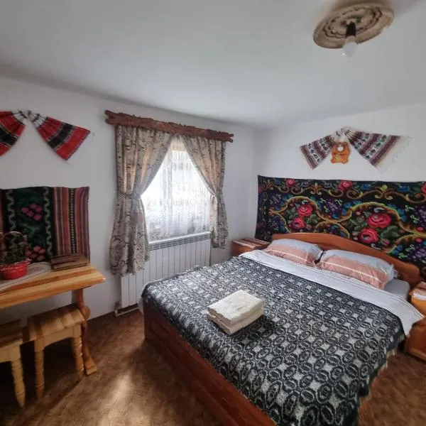 Gospodăria Colinița Bucovina, Hotel in Vatra Moldoviţei