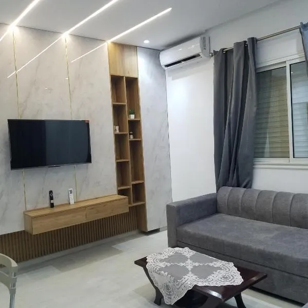 Joli Villa à Sahloul, hotel en Susa