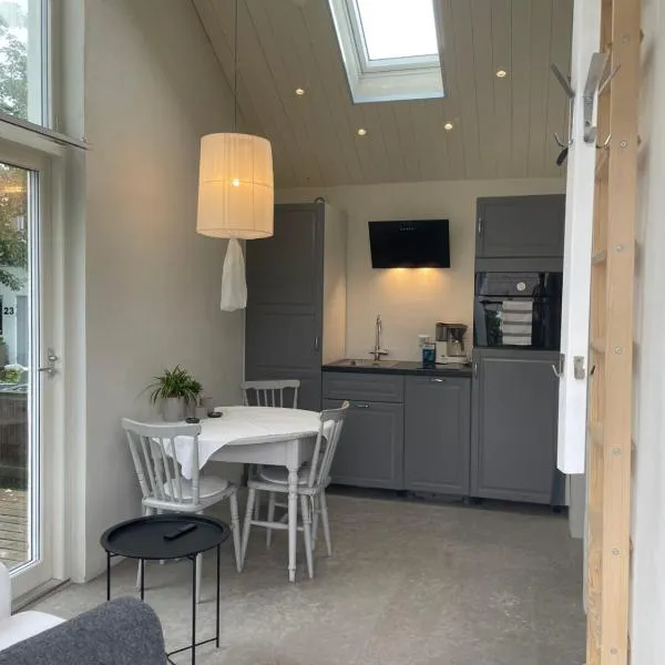 Lilla kyrkhuset på Råå, hotel v destinaci Helsingborg