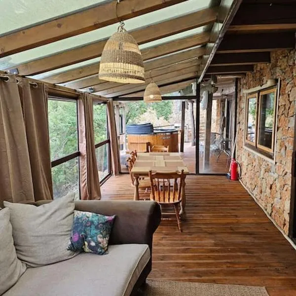 Hobbit house Beli, hotel v destinaci Beli