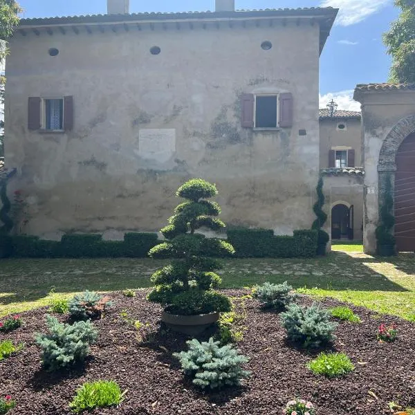 Casa Barattini, hotel din Tolè