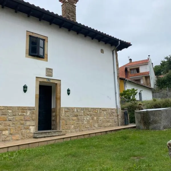 Casa Gin Tazones, hotel en Tazones