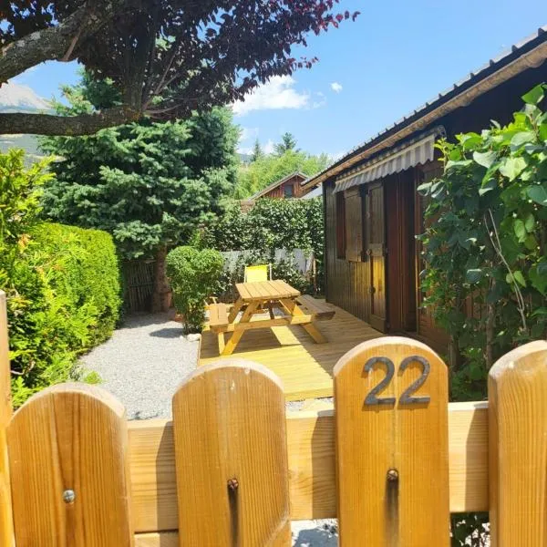Petit chalet 40 m2 en Ubaye BARCELONNETTE, hotell sihtkohas Barcelonnette