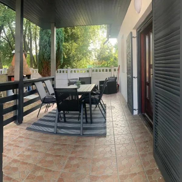 Appartamento Mattia – hotel w mieście Fonyód