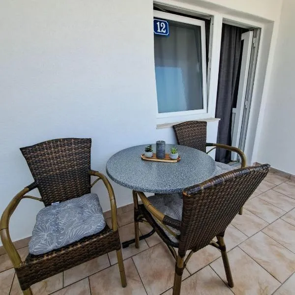Šerbo 1, hotel v destinaci Drasnice