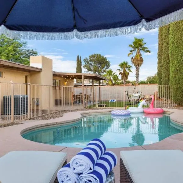 Pool, Fire Pit, Ping-Pong, hotel v destinaci Tucson