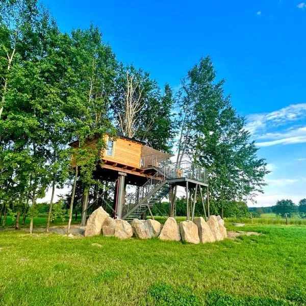 Zelený ostroff Treehouse, hotel a Jiříkov
