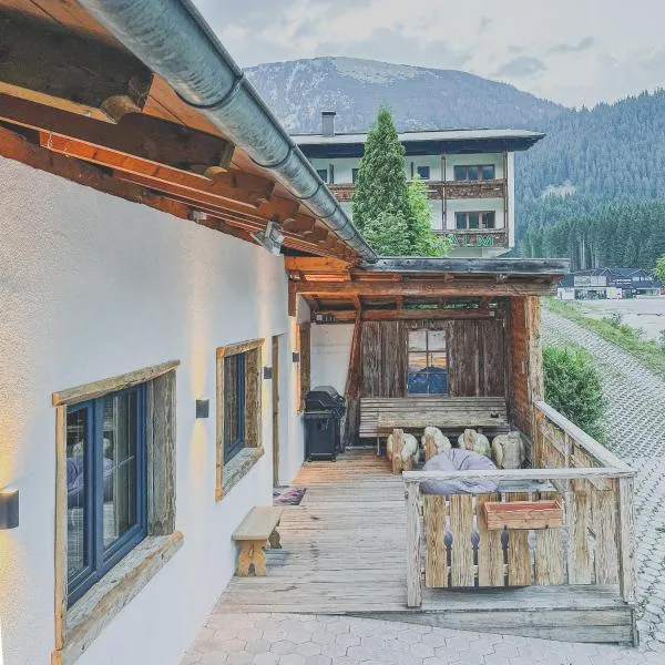 Chalet Schwarz, hotel v destinaci Berwang