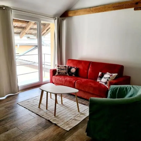 Appartement Proche Aéroport Bâle/Mulhouse、ブロッツハイムのホテル