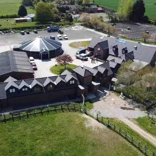 Appaloosa suite with amazing views of stud farm.、グレート・ドリフフィールドのホテル