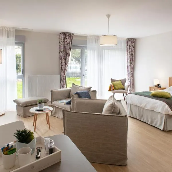 Domitys L'Agapanthe, hotel v destinaci Lille