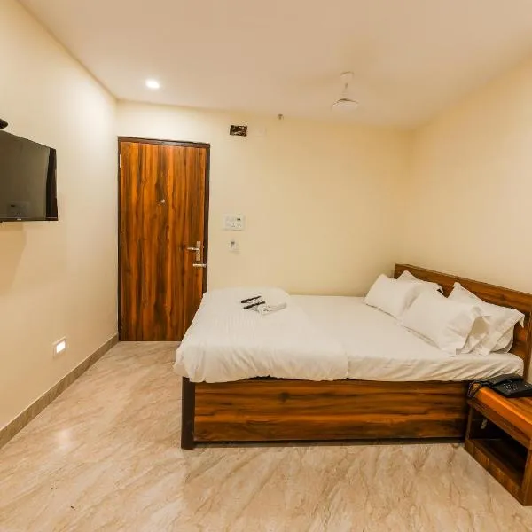 Hotel Holiday Express photo 2