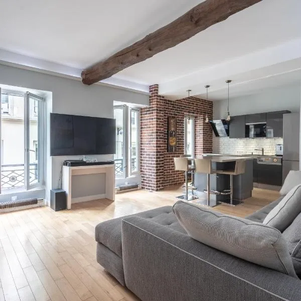 Cosy central place Paris, hotel in Paris