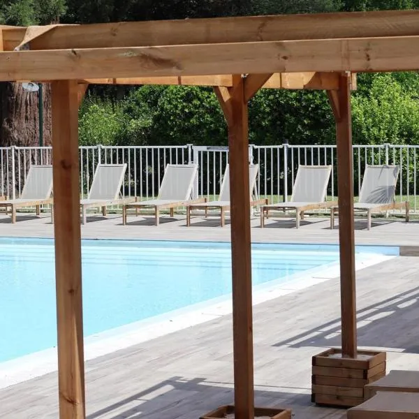 Hotel Mercure Parc du Coudray - Barbizon, hotel em Le Coudray-Montceaux