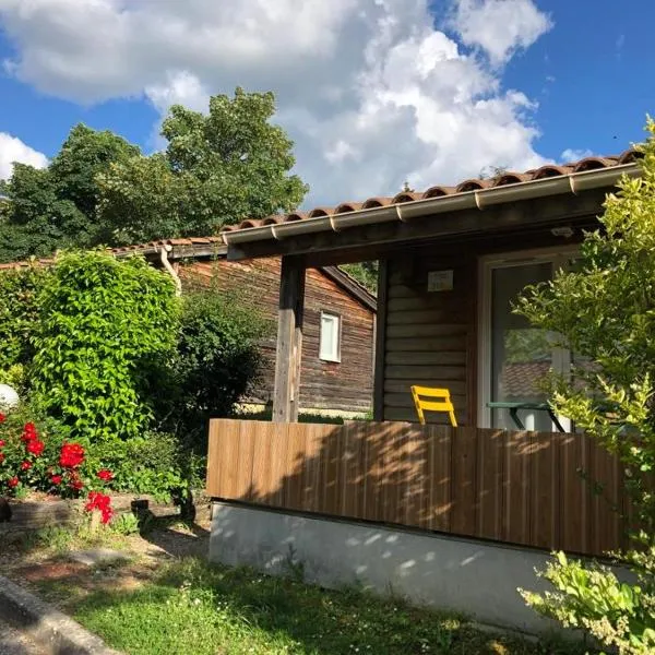 Résidence Les Chalets de Millau, hotel v destinaci Millau