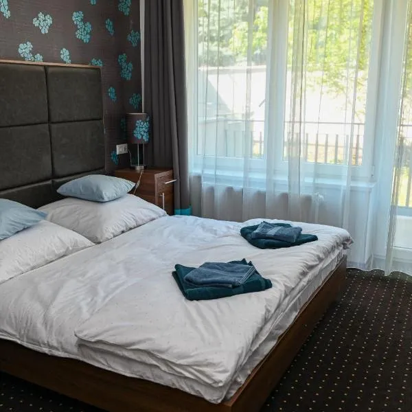 Lara Five, hotel in Hajdúszoboszló