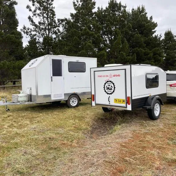 Jindabyne caravan hire, hotel in Rocky Plain